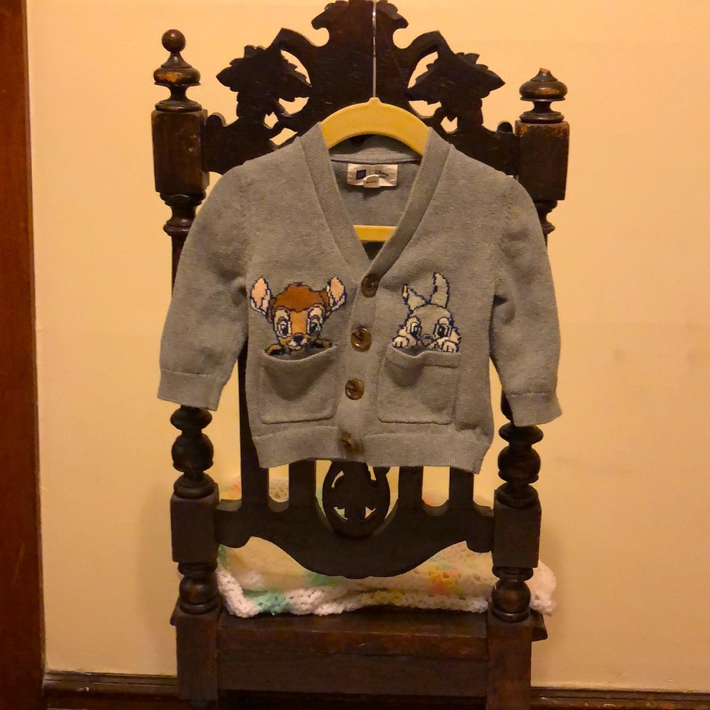 GAP and Disney “old young man” cardigan